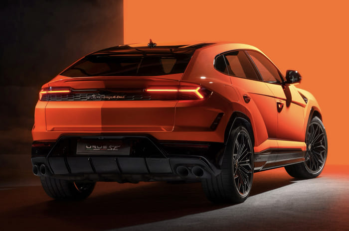 Lamborghini Urus SE revealed as range-topping 800hp plug-in hybrid